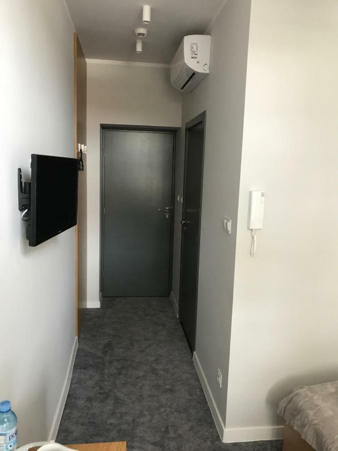 7 Rooms Mtp Poznan Exterior photo